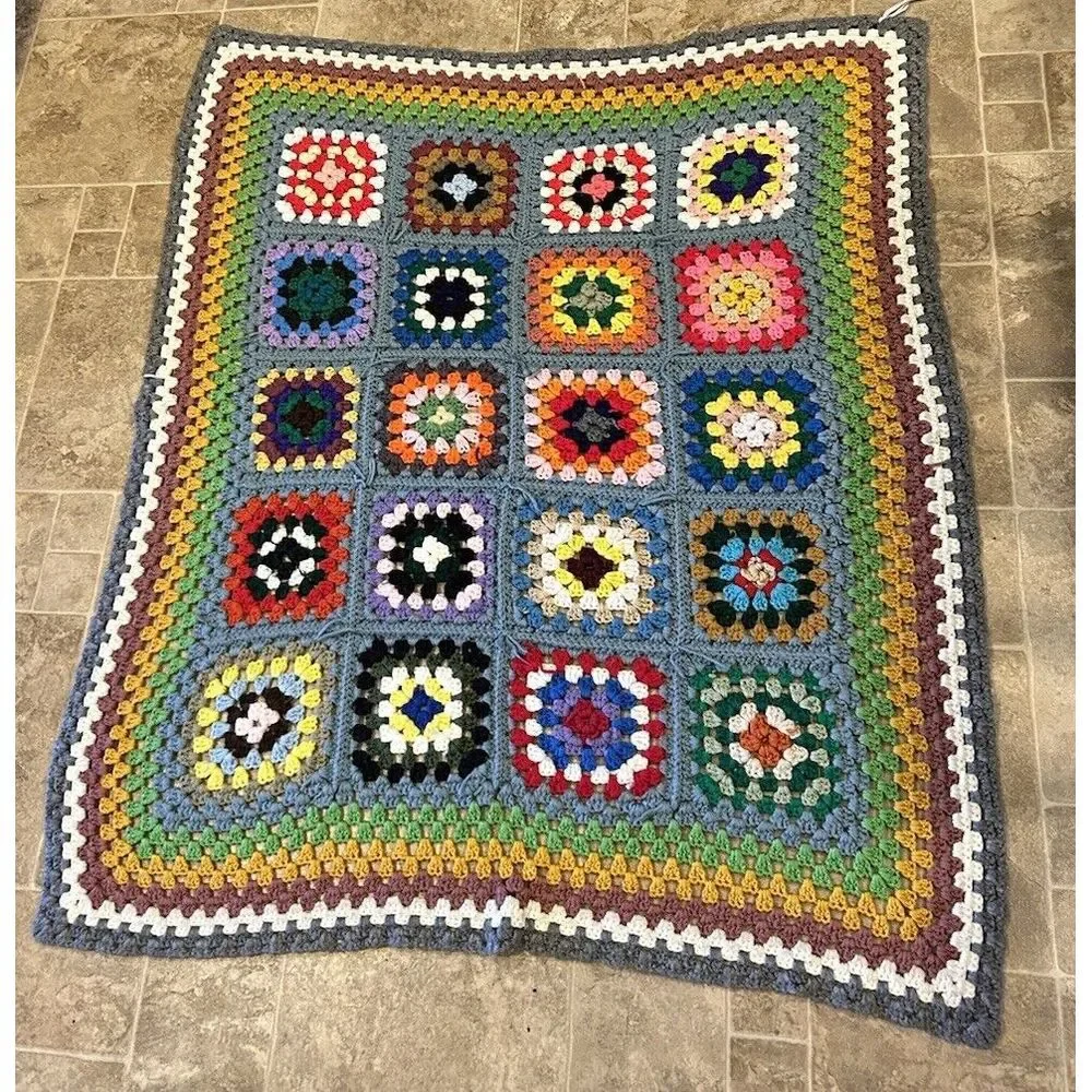 Handmade Vintage Bright‎ Multicolor Granny Square Crochet Blanket Afghan Throw